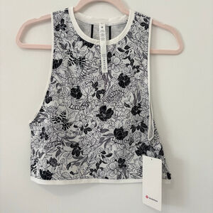 Lululemon | Muscle Love Tank Top Shine | Sz 6 | Wordmark Logo Flourish W/B | NWT